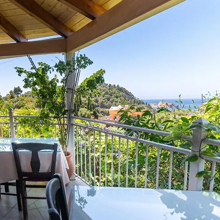 Arianna Grand Apartment *