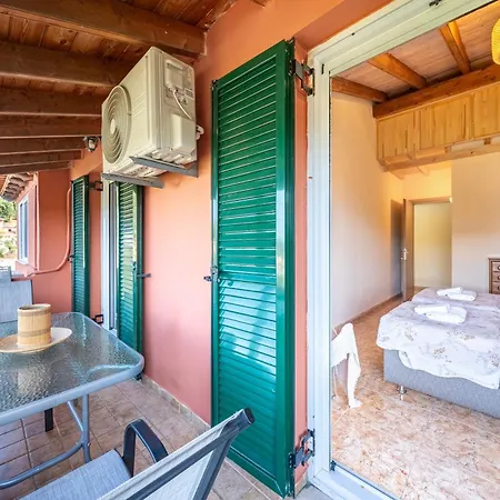 Arianna Grand Apartment
