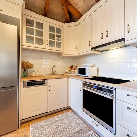 Arianna Grand * Paleokastritsa